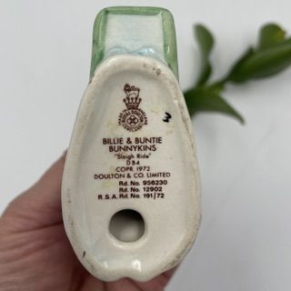 Статуэтка Billie & Buntle Bunnykins Sleigh Ride Royal Doulton Англия 1972 г 