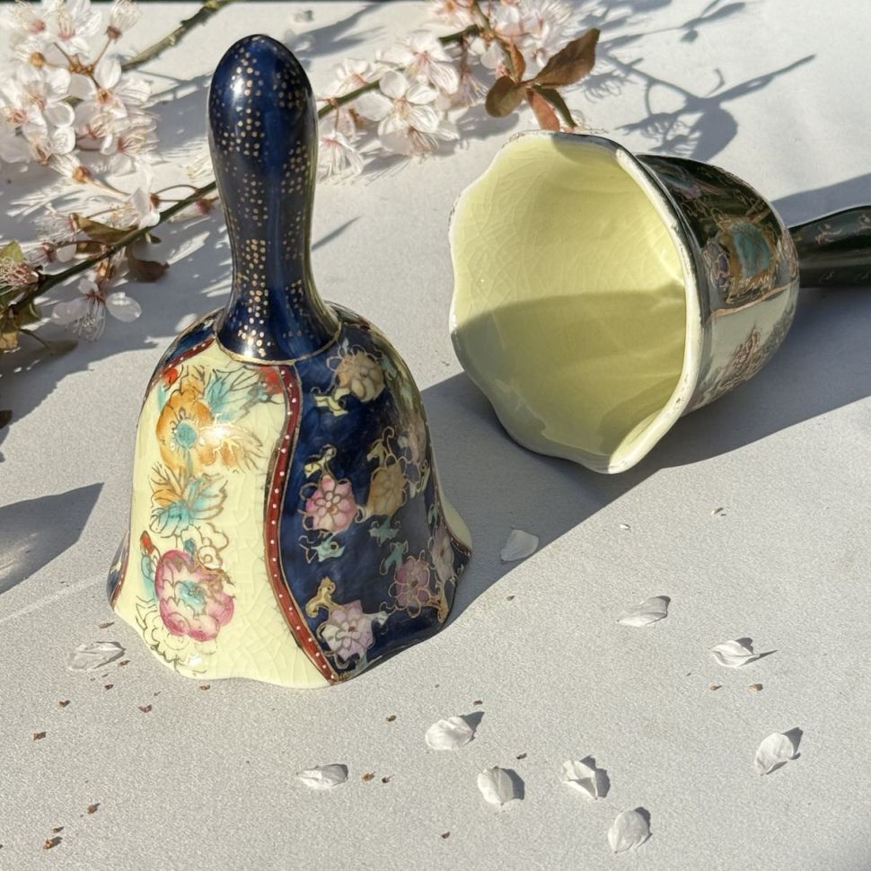 Колокольчик Satsuma без язычка фарфор Шинуазри синий 13 см 50-е гг