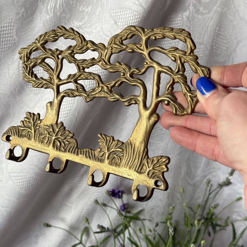 Вешалка ключница Два дерева латунь