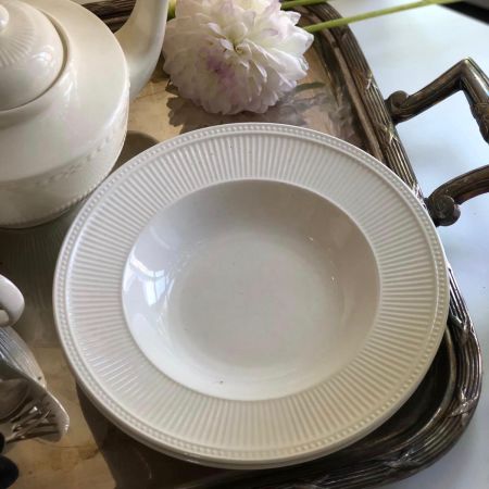 Тарелка глубокая Wedgwood 23 см Англия