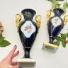 Ваза амфора Лебеди Kaiser Menuett кобальт 24 см Германия