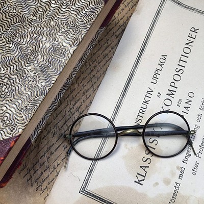 Очки круглая оправы черные