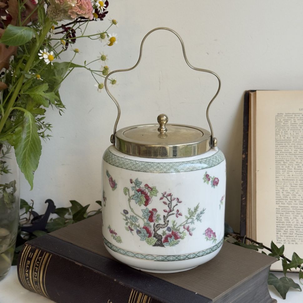 Бисквитница Victoria фарфор Чехословакия