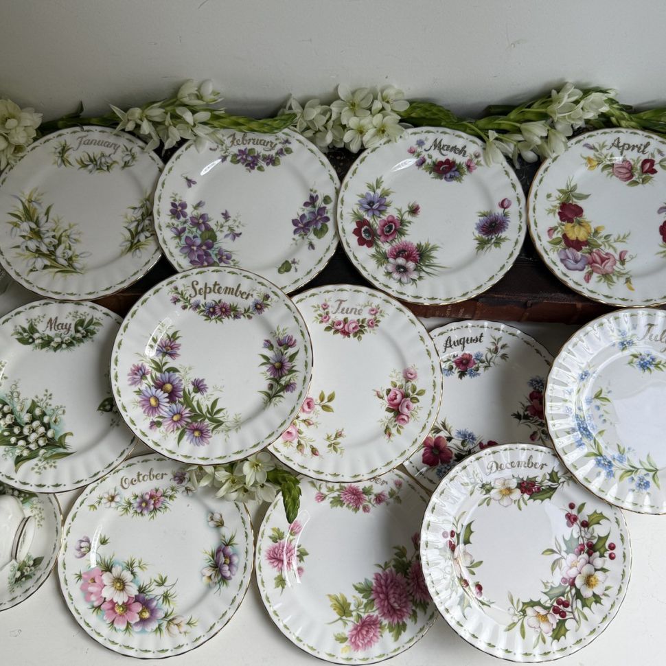 Тарелка Royal Albert 12 месяцев Октябрь 16 см Англия