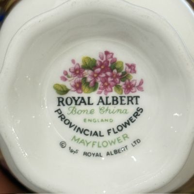 Кофейная пара черный Royal Albert Provincial Flowers Mayflower 140 мл Англия 