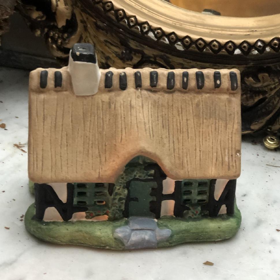 Статуэтка зеленый дом керамика