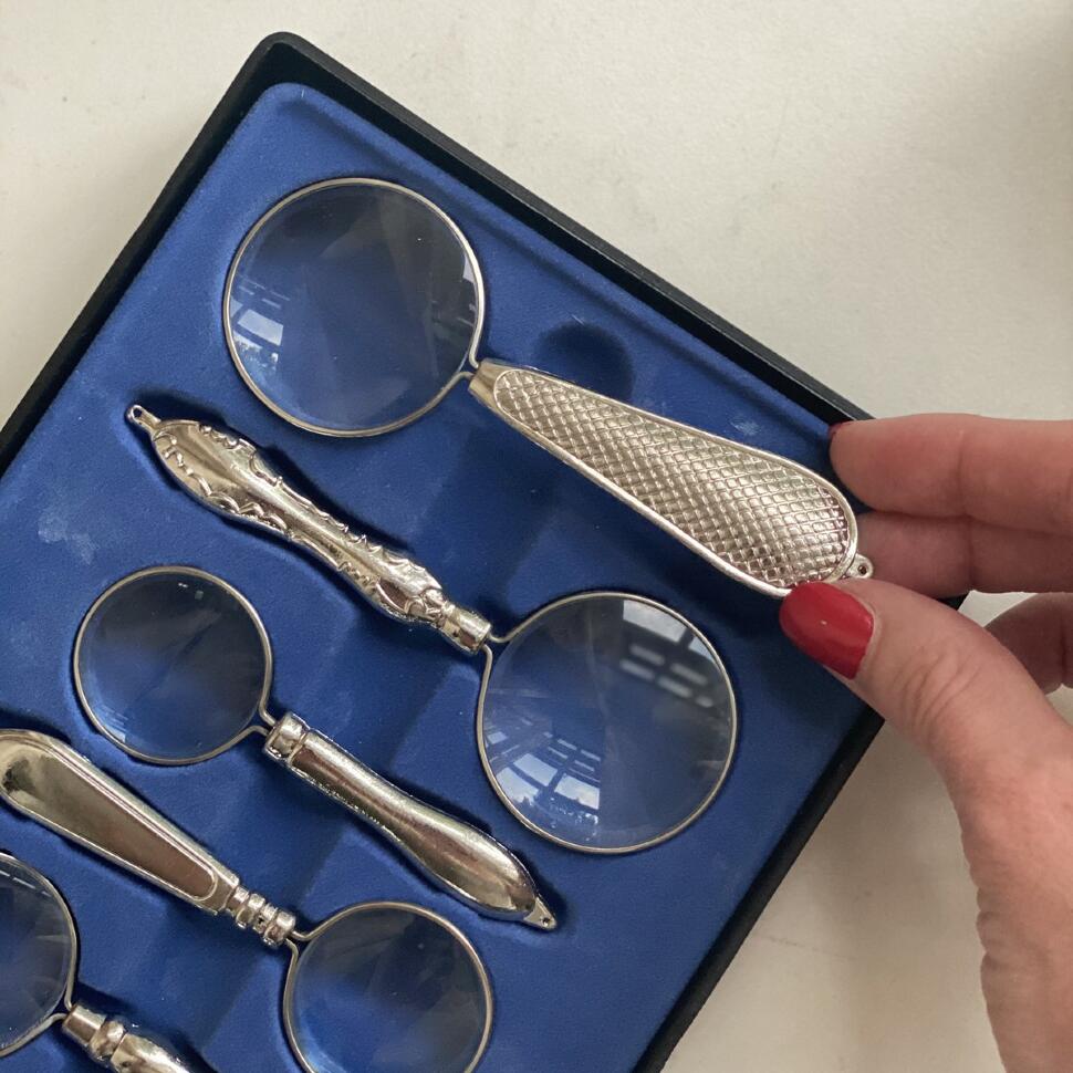 Лупа 11 см серебрение