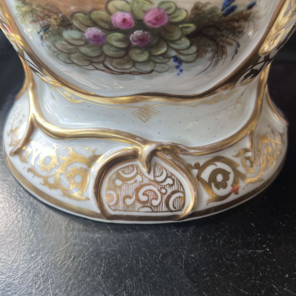 Ваза парная Кавалер 40 см фарфор Арнуво Франция 1880 г.