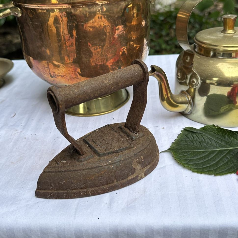 Утюг старинный 14 см чугун