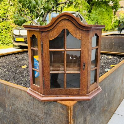 Витрина шкаф подвесной 56х56х19 см дерево 