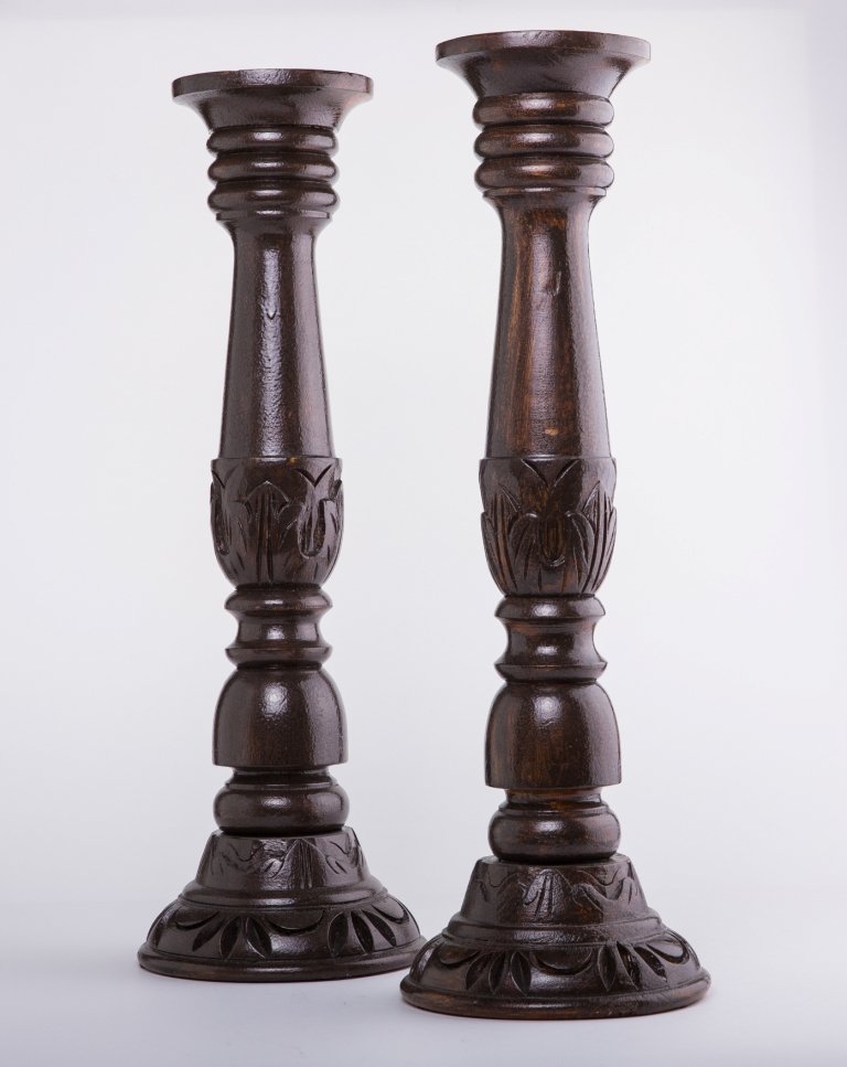 Подсвечник высокий деревянный 