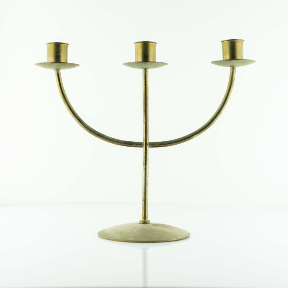 Подсвечник на три свечи металл