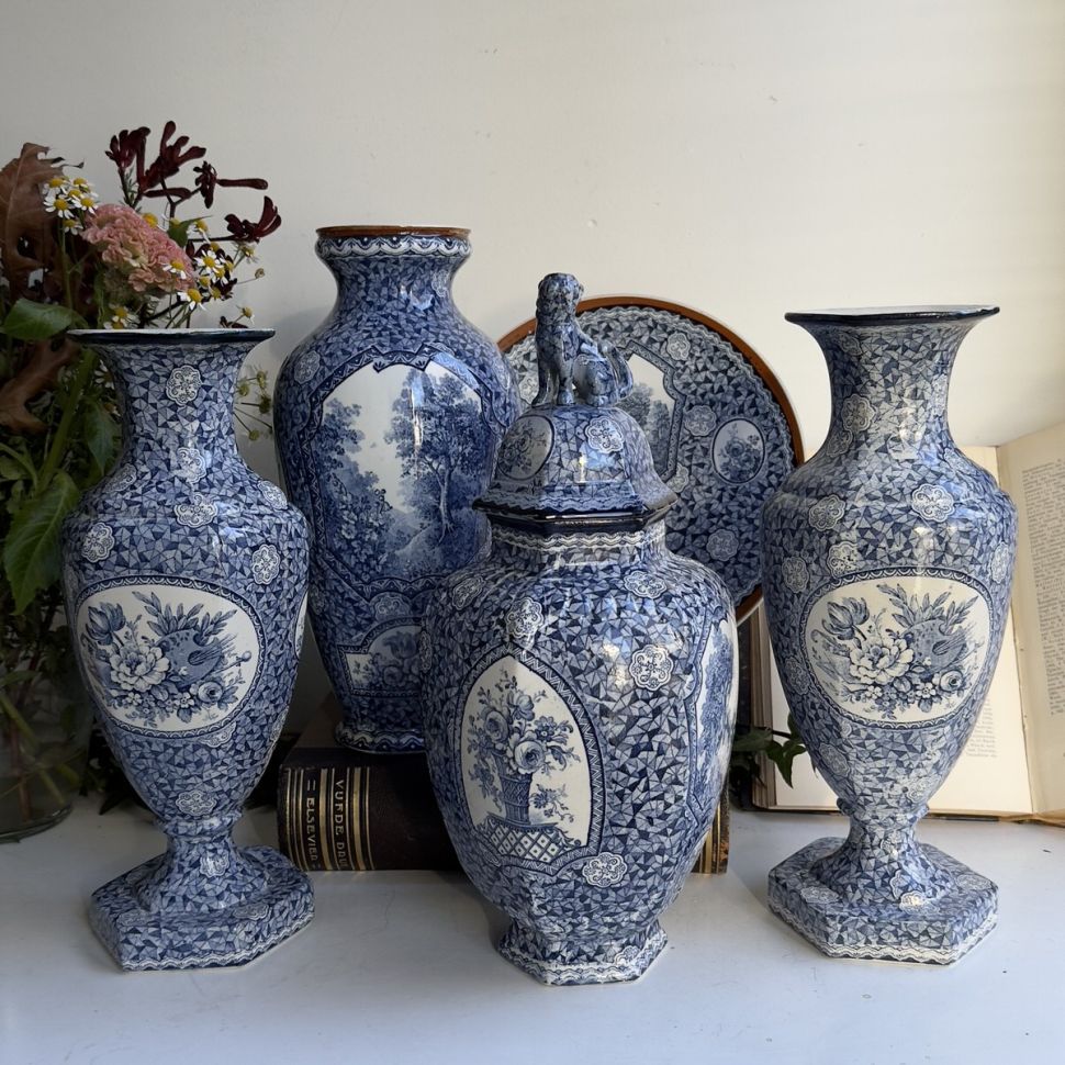 Ваза ВиллеройБох Flandria 31 см фарфор Германия 1900 г.г.