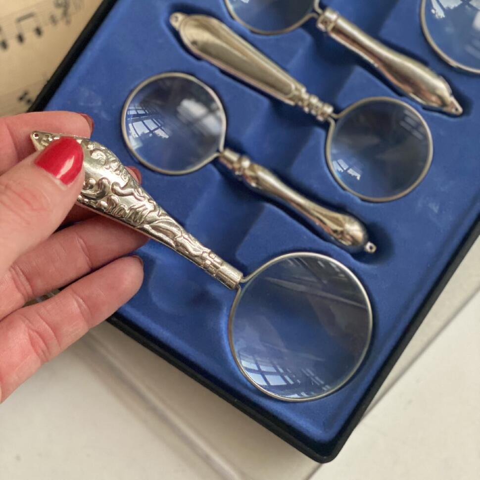 Лупа 12 см серебрение