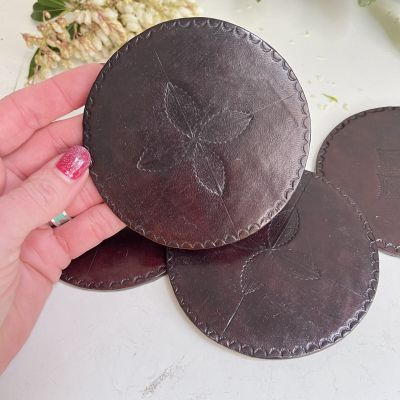 Подставка под чашку 10 см кожа