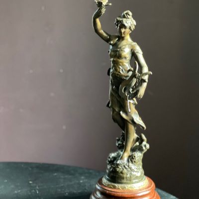 Скульптура статуэтка Гимн весне 56 см бронза на деревянном основании