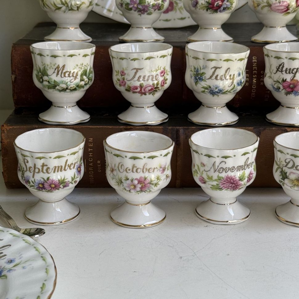 Подставка для яйца Royal Albert 12 месяцев Октябрь 6 см Англия