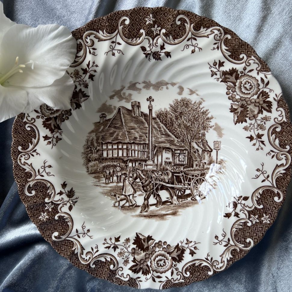 Тарелка глубокая Johnson Brothers English Country Life 22 см Англия