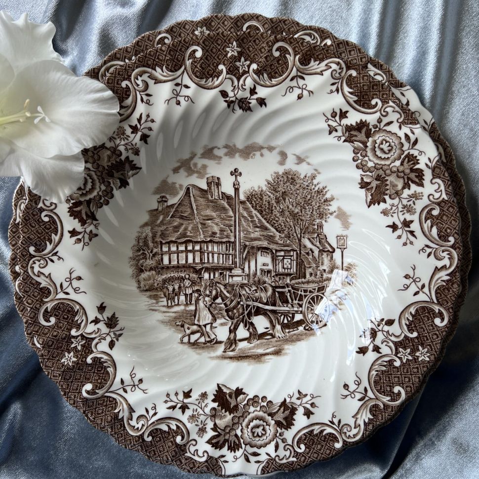 Тарелка глубокая Johnson Brothers English Country Life 22 см Англия