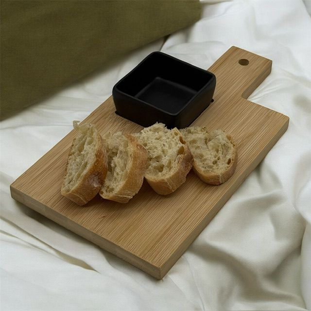 Доска сервировочная с миской для соуса Gusta Table 25 см бамбук фарфор