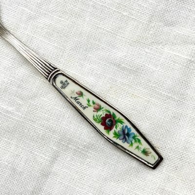 Ложка кофейная Royal Albert 12 месяцев Март 12 см Англия