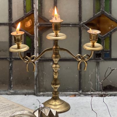 Подсвечник Бантики на три свечи 27 см латунь