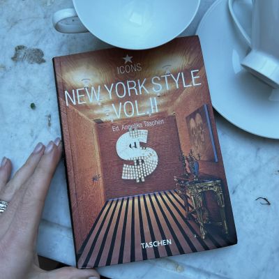 Книга об интерьере Стиль Нью Йорка на англ языке