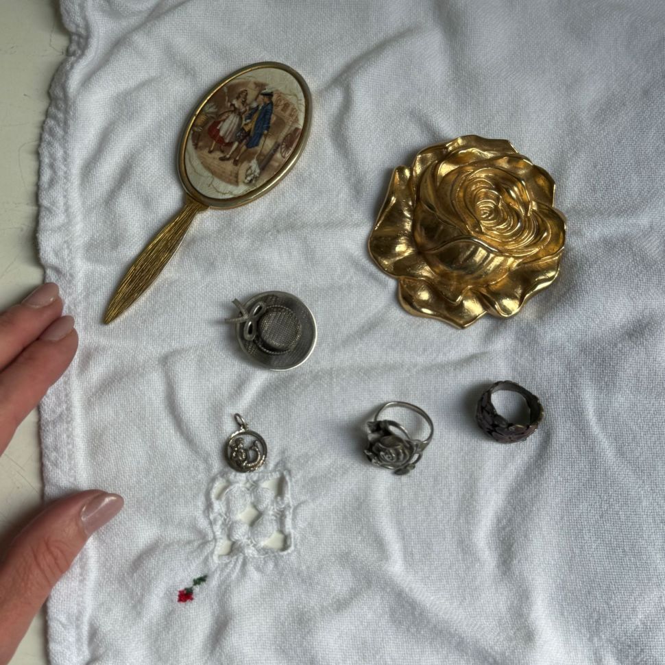 Перстень Цветы латунь эмаль цирконы