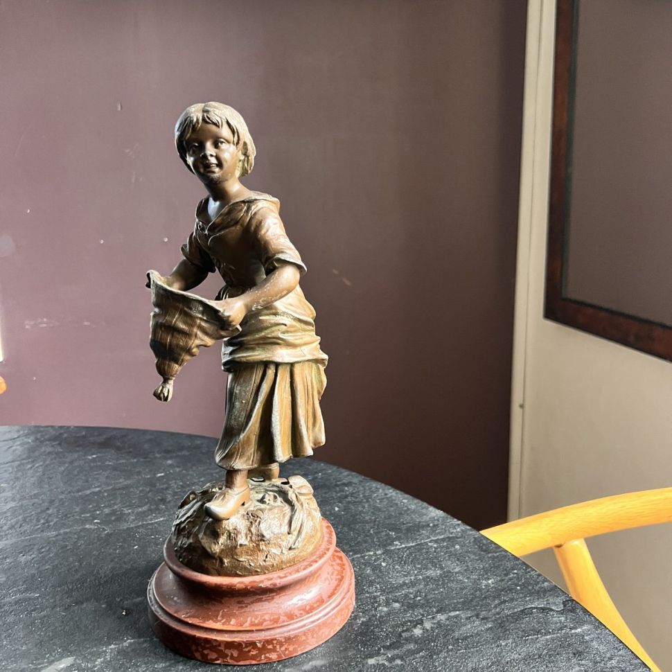 Статуэтка Девочка Франция регюль дерево 34 см