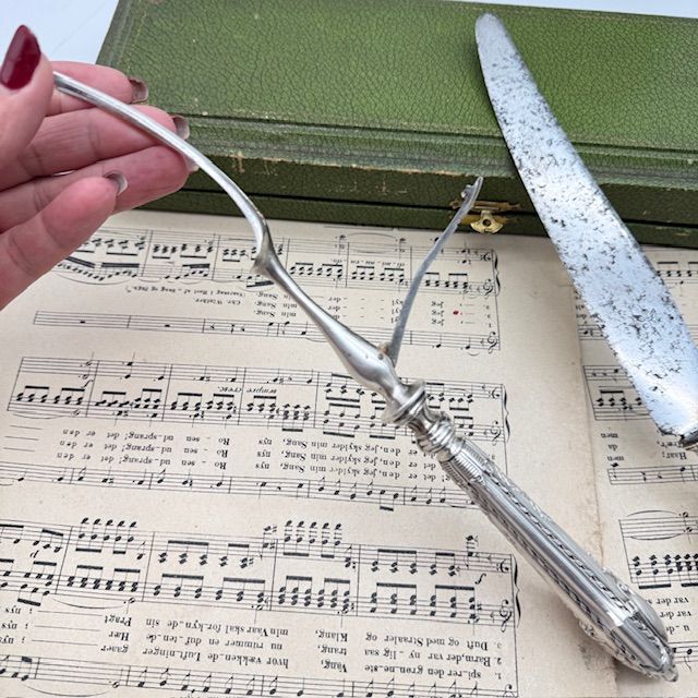 Вилка и нож набор сервировочный ручка серебро Франция