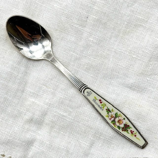 Ложка кофейная Royal Albert 12 месяцев Декабрь 12 см Англия