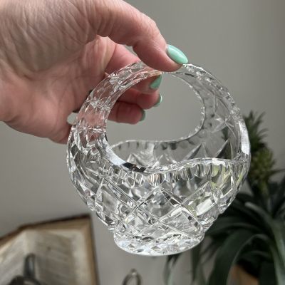 Конфетница с ручкой 12 см хрусталь