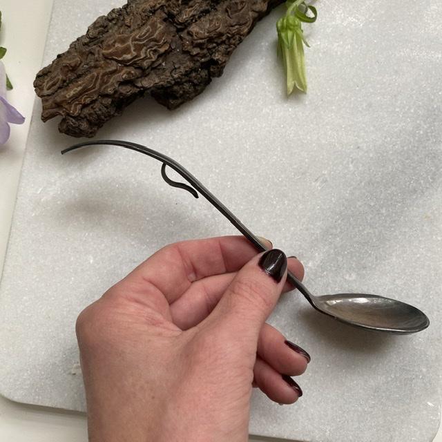 Ложка для соуса с подвесом на борт емкости 17,5 см мельхиор