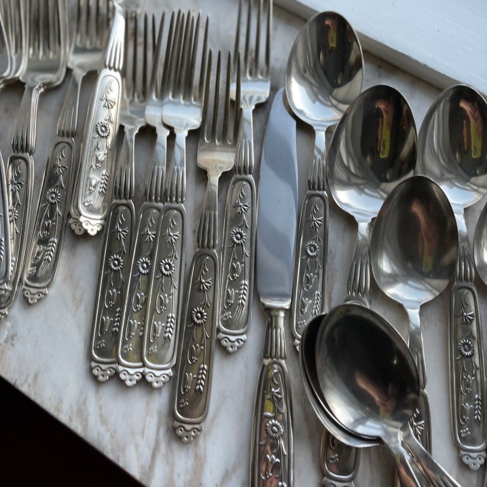 Набор столовых приборов (91 шт.) Цветы мельхиор