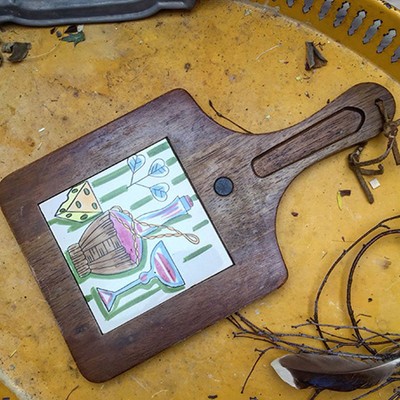 Доска разделочная деревянная с керамической вставкой