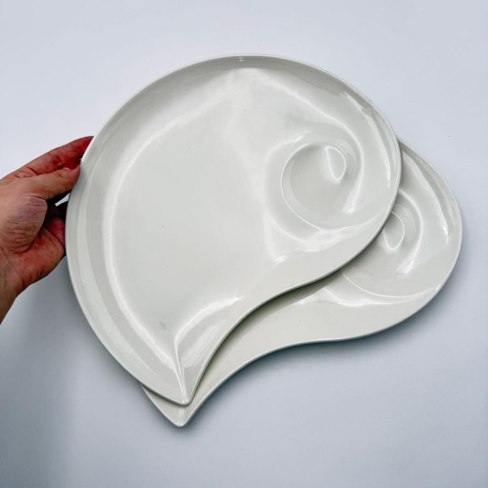 Блюдо овальное ВиллеройБох 33 см Ракушка Германия 