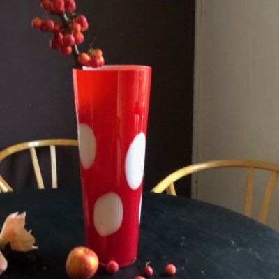 Ваза дизайнерская красная 47 см ручная работа
