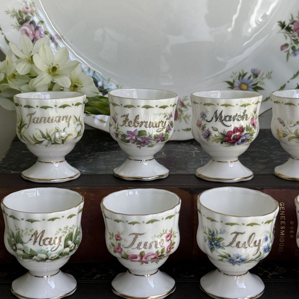 Подставка для яйца Royal Albert 12 месяцев Июнь 6 см Англия