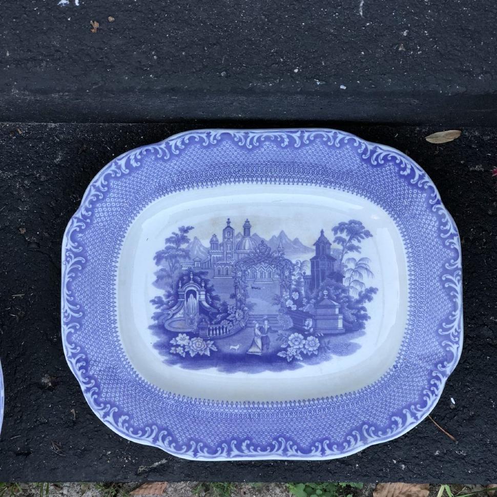 Блюдо 31 см Rorstrand, начало 20-го века, сквозные трещинки лиловый