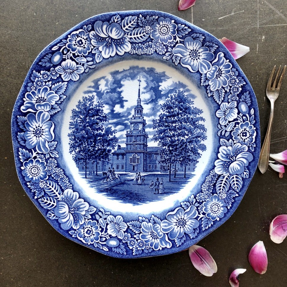 Тарелка 25 см Liberty Blue, Staffordshire