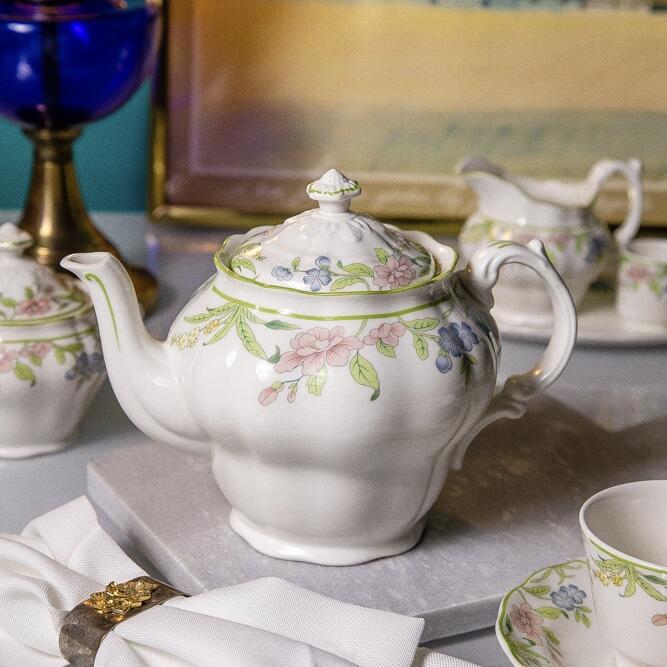 Чайник 1,2 л Royal Doulton The Majestic Collection фарфор Англия