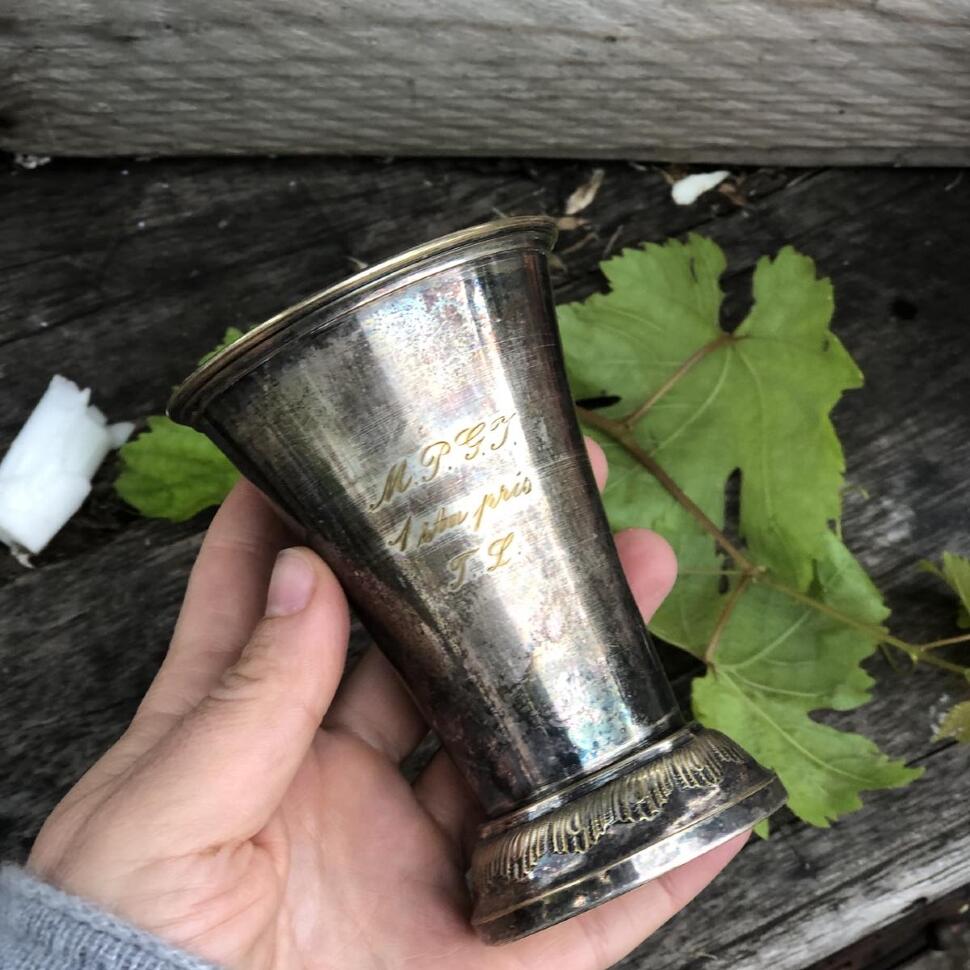 Ваза 10 см мельхиор с гравировкой патина