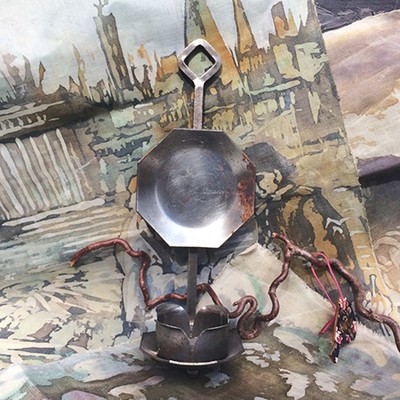 Настенный подсвечник, ржавчина