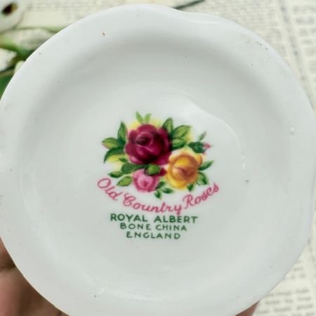 Ваза Royal Albert Old Country Roses 18 см Англия   