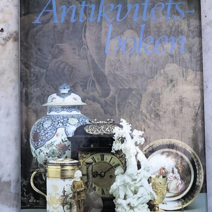 Книга Antikvitets boken 1980 г.