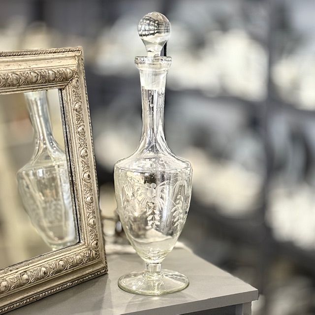 Графин старинный 1 л хрусталь гравировка Франция