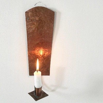 Медный настенный подсвечник