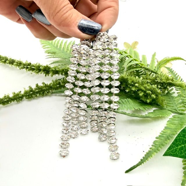 Серьги Каскад 11 см стразы гвоздик с поддерживающим клипом Голландия 