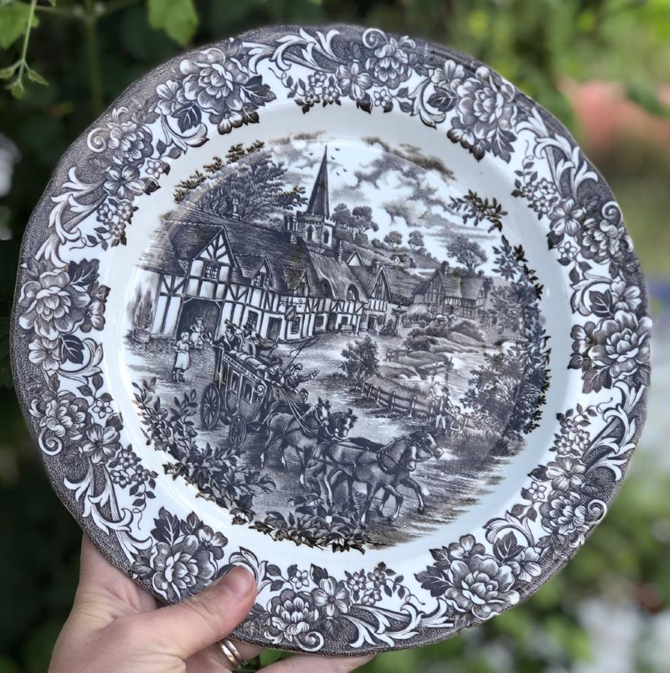 Тарелка 27 см Англия Staffordshire J&G Meakin Stratford Stage (трещины)