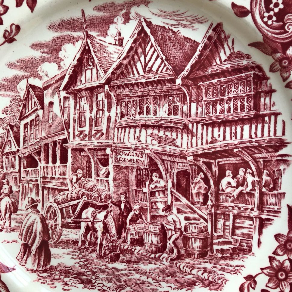Тарелка ROYAL TUDOR WARE